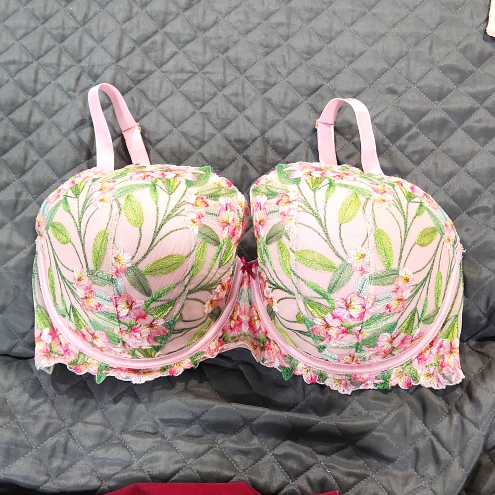 Victoria Secret Bra 🩷💐